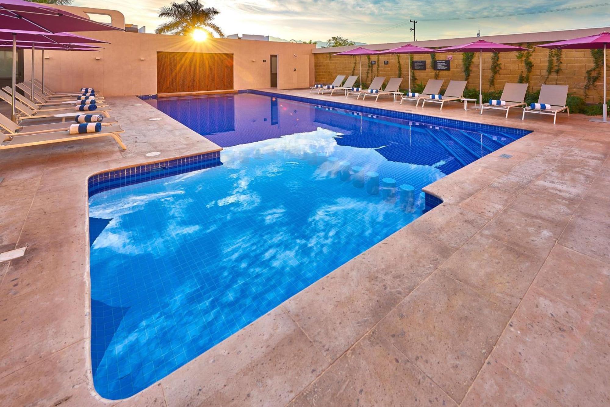 City Express Plus By Marriott Puerto Vallarta Eksteriør billede