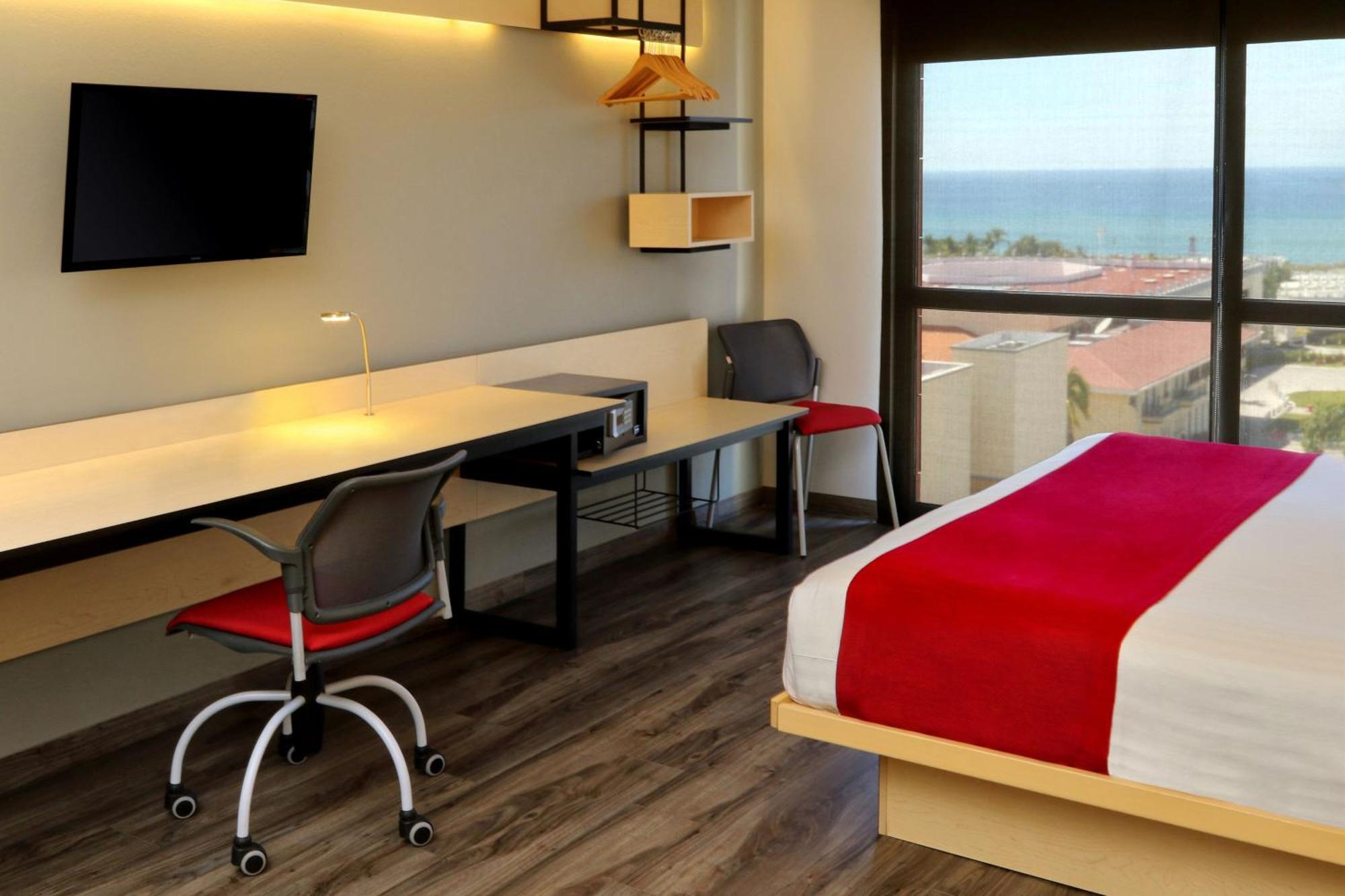 City Express Plus By Marriott Puerto Vallarta Eksteriør billede