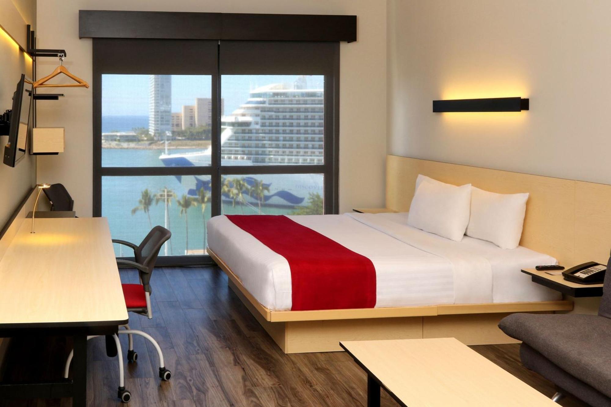 City Express Plus By Marriott Puerto Vallarta Eksteriør billede